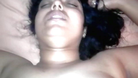 Bhabhi fucks her secret lover on the bed in the bedroom