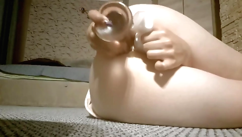 Amateur solo video with a slut that has a huge ass