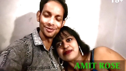 Indian bhabhi sucking my dick and then cumming in her mouth