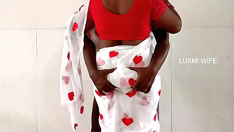 Indian milf with a braids gets fucked inside the house