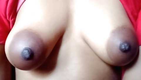 Sexily hottie with a big ass fucks a cock in an amateur scene