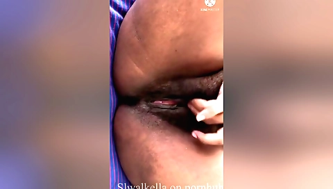 Indian amateur with big natural boobs fucks a big dick