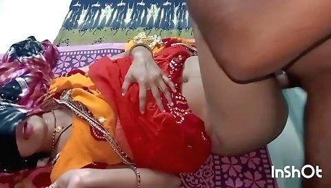 Indian brunette girl loses her virginity with her boyfriend