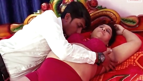 Indian brunette in a big ass and a nice bra in a massage