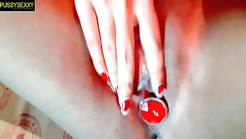Sexy girl masturbates with a dildo in amateur anal video