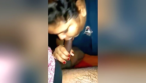 Indian woman shows her ass on webcam and gets fucked