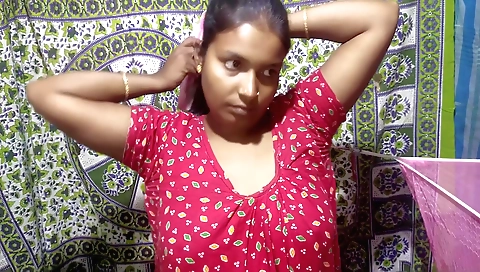 Girl sucking her lover's dick in her mouth and mouth