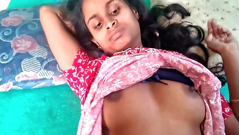 Indian girl with hairy pussy gets penetrated in homemade clip