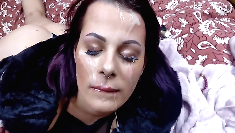 Brunette facefuck in outdoor pov with a deepthroat