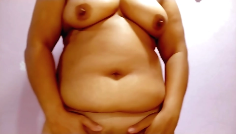 Busty indian wife fucks herself in amateur solo vid