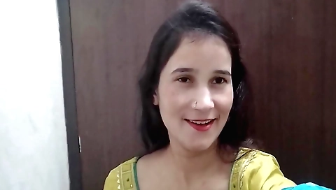 A sexy brunette girl shows her big boobs in a solo video