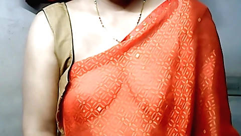 Sexy indian desi woman enjoys her favorite indian cock