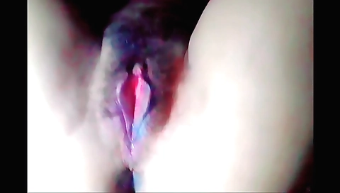 Hairy indian girl is getting off on a hot solo clip