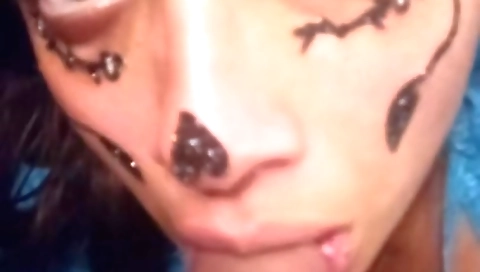 Indian girl sucks cock and gets a face in her mouth