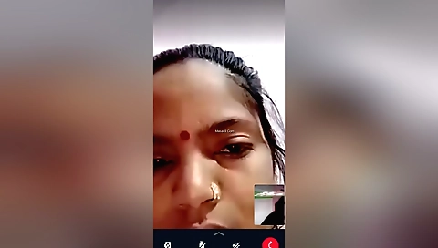 Bhabhi shows her big boobs and sexy body on the webcam