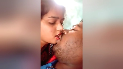 Indian slut enjoys a fantastic sex tape with her boyfriend