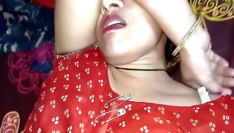 Indian brunette gets her stepbrother into her room to fuck