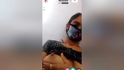 Sexy girl in indian bikini shows her body on webcam