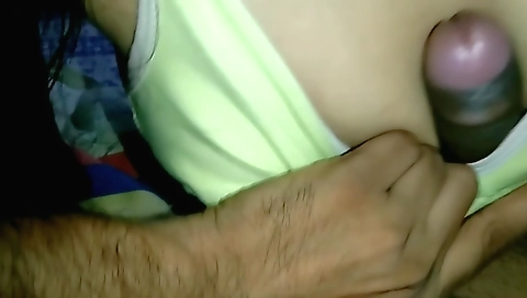 Indian girl in mouth fucking her boyfriend in a hot vid