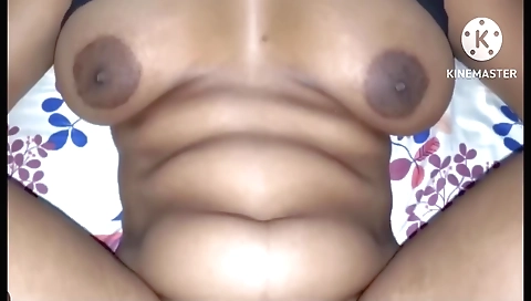 A big tited wife fucks in the car with a boyfriend