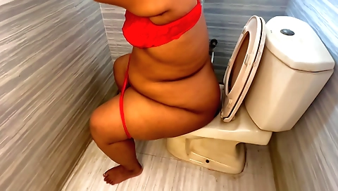 Indian girl with big tits gets banged in the shower