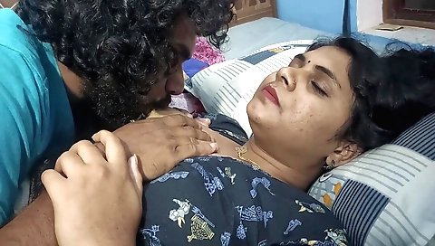 Indian lassie enjoys being fucked in her tight pussy