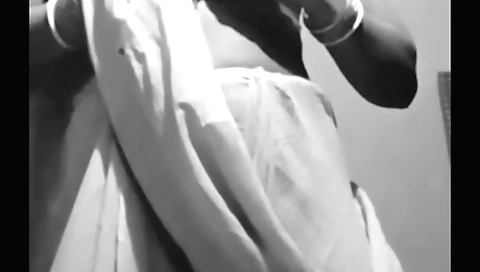 Indian bhabhi video with a nice girl with a nice round body