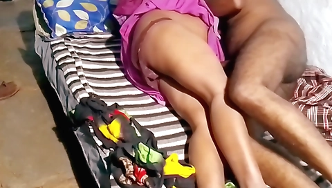 Indian amateur video of a big ass hot chick and her dick