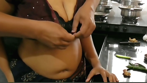 Big boobs babe bhabhi gets a blowjob and cumshot in the kitchen