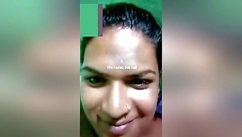 Hairy bhabhi showing her natural breasts on web camera