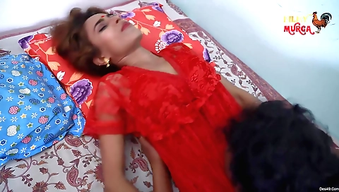 Redhead beauty gets on the net and shows porn video