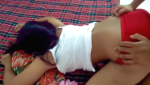 Hot brunette fucks her boyfriend in a homemade video