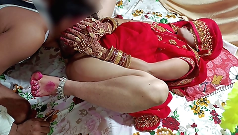 Indian girl in sexy lingerie and leather pants goes for first sex