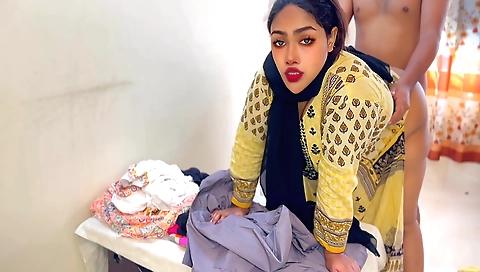 Indian big booty whore fucked by a tailors in shop