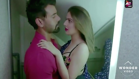Indian hottie with long and thick cunt enjoys fucking