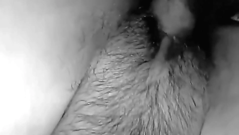 Indian bhabdi fucks her hair and enjoys a lot of dick