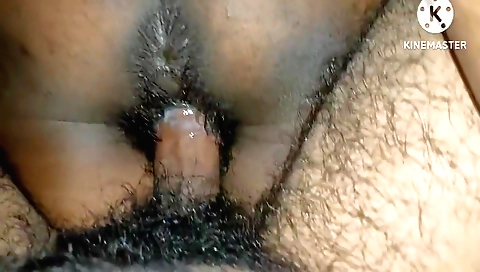 Hairy indian bhabhi with a sexy mouth and hairy pussy