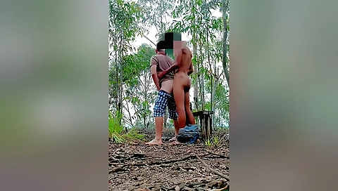 Indian girl is fucked by a man outside in front of many cars
