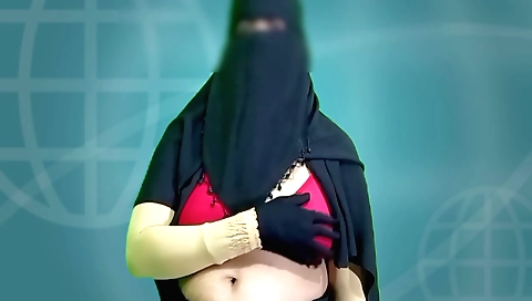 Indian housewife queen filming herself in her room