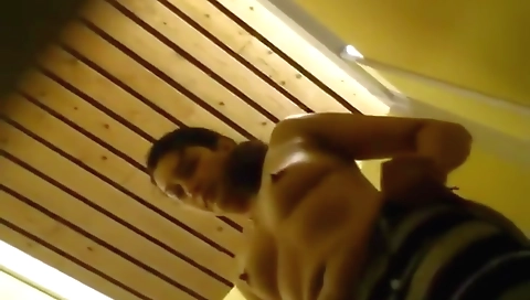 Indian solo girl shows her pussy in amateur solo video