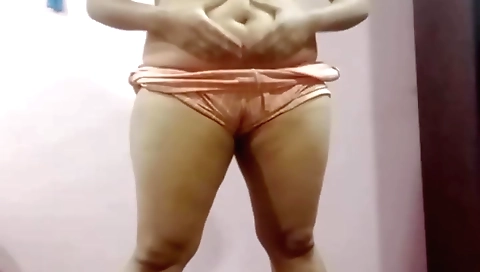 Indian chick in white blouse shows her big boobs and ass