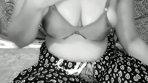 Chubby indian chick with round boobs poses for webcam
