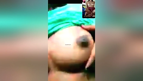 Indian woman is making webcam sex video in her body