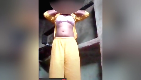 Amateur solo girl shows off her body with large boobs