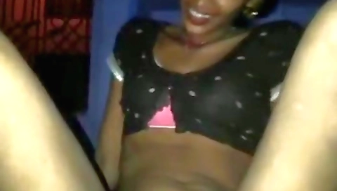 Indian girl with a sexy body showing off her cute body
